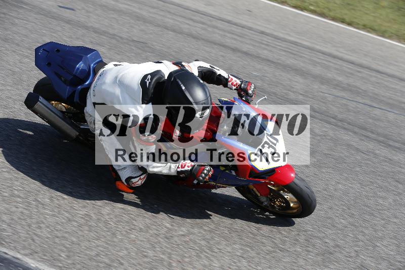 /45 10.08.2025 Plüss Moto Sport ADR/Einsteiger/730